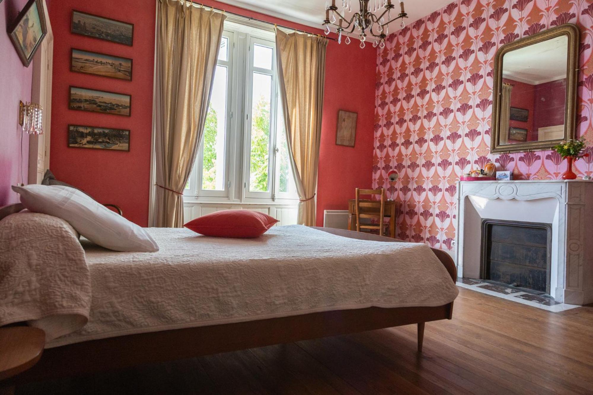 Le Domaine Du Meunier Hotel Mortagne-sur-Gironde Luaran gambar
