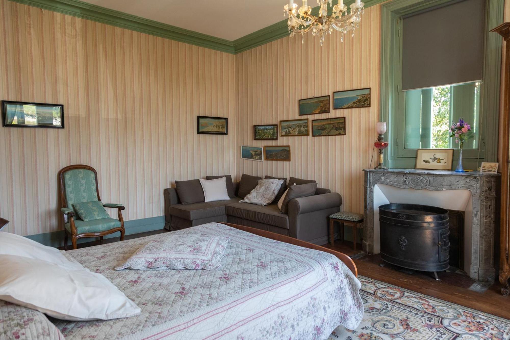 Le Domaine Du Meunier Hotel Mortagne-sur-Gironde Luaran gambar