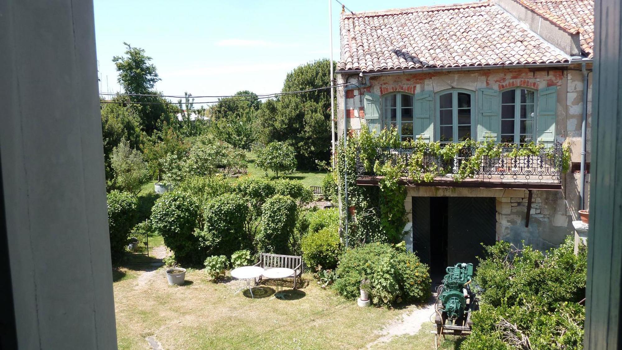 Le Domaine Du Meunier Hotel Mortagne-sur-Gironde Bilik gambar