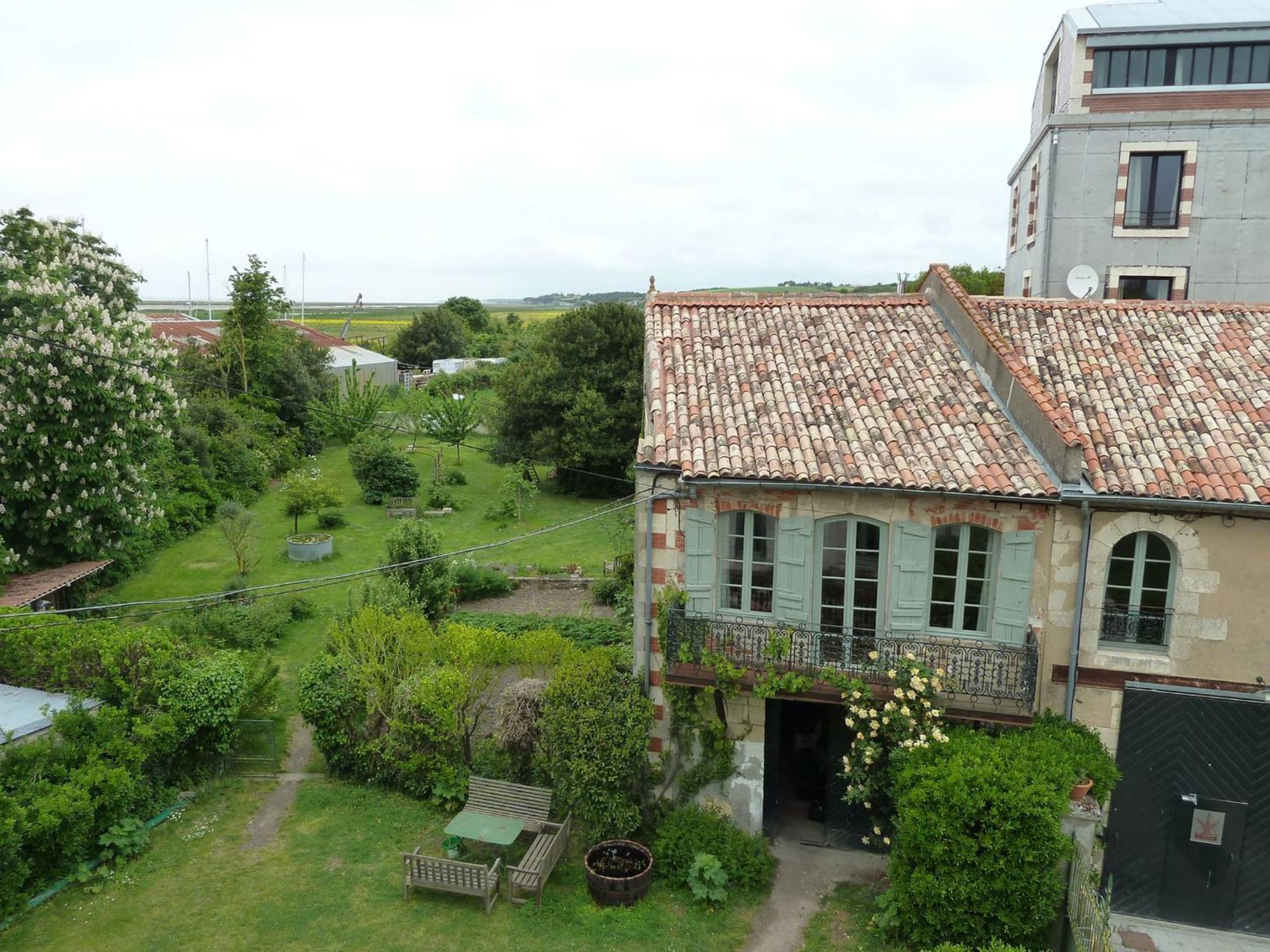 Le Domaine Du Meunier Hotel Mortagne-sur-Gironde Bilik gambar