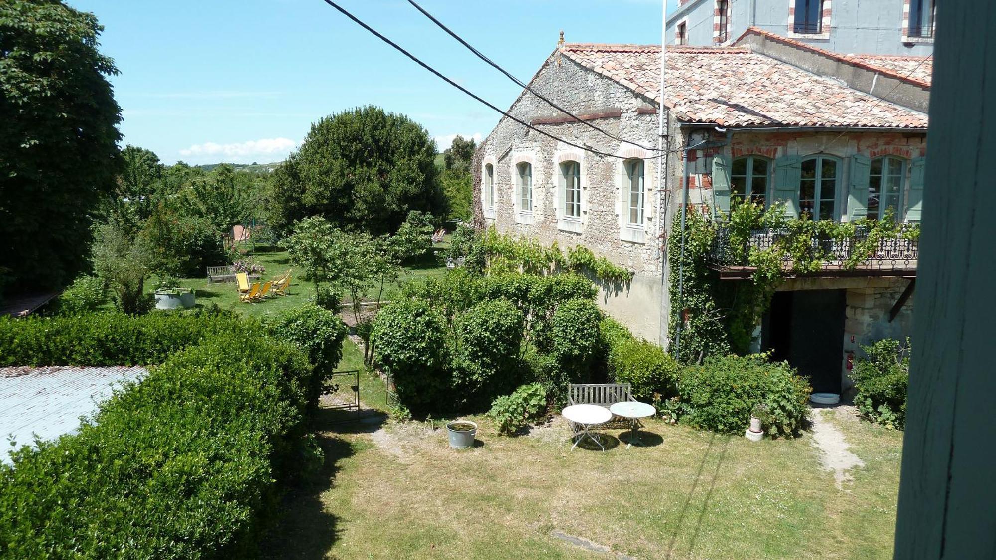 Le Domaine Du Meunier Hotel Mortagne-sur-Gironde Bilik gambar